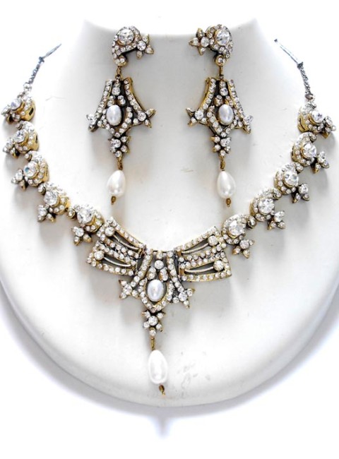 Victorian Jewelry Set